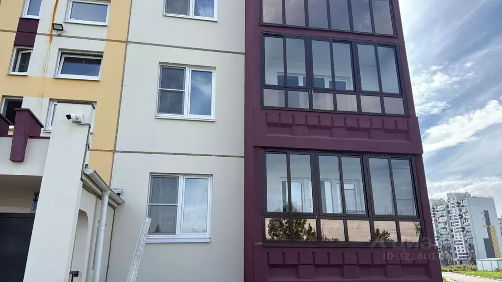 2-к кв. Омская область, Омск проезд 4-й Амурский, 14 (54.0 м) - Фото 1