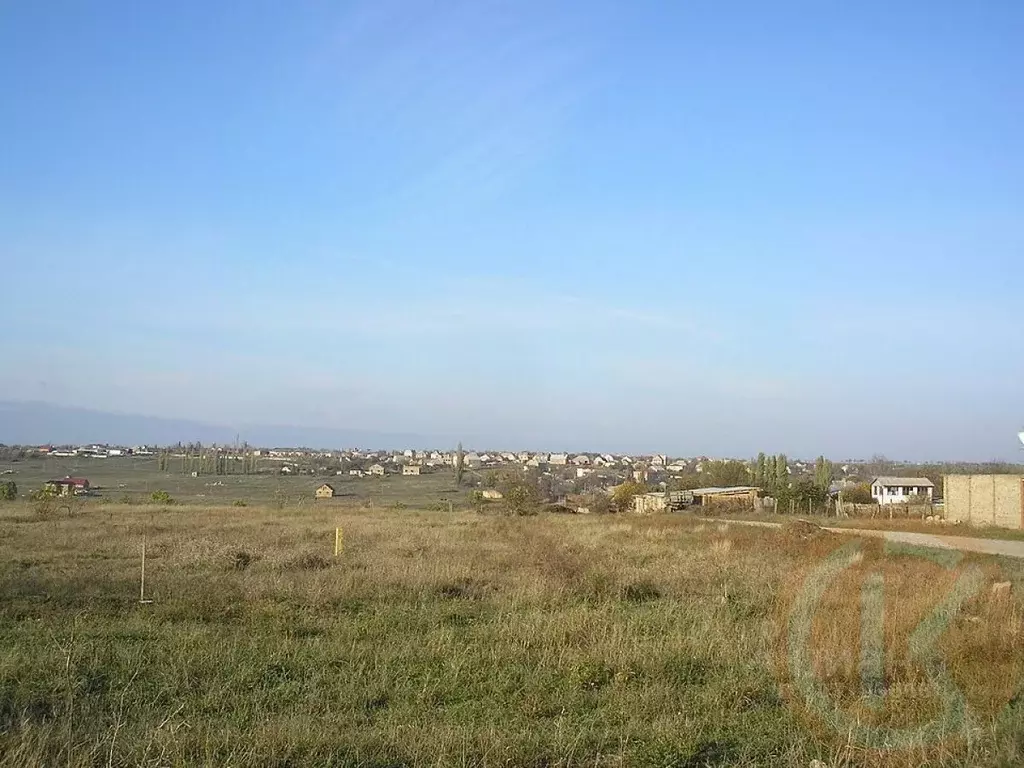 Участок в Крым, Симферопольский район, Чистенское с/пос, с. Левадки, ... - Фото 1