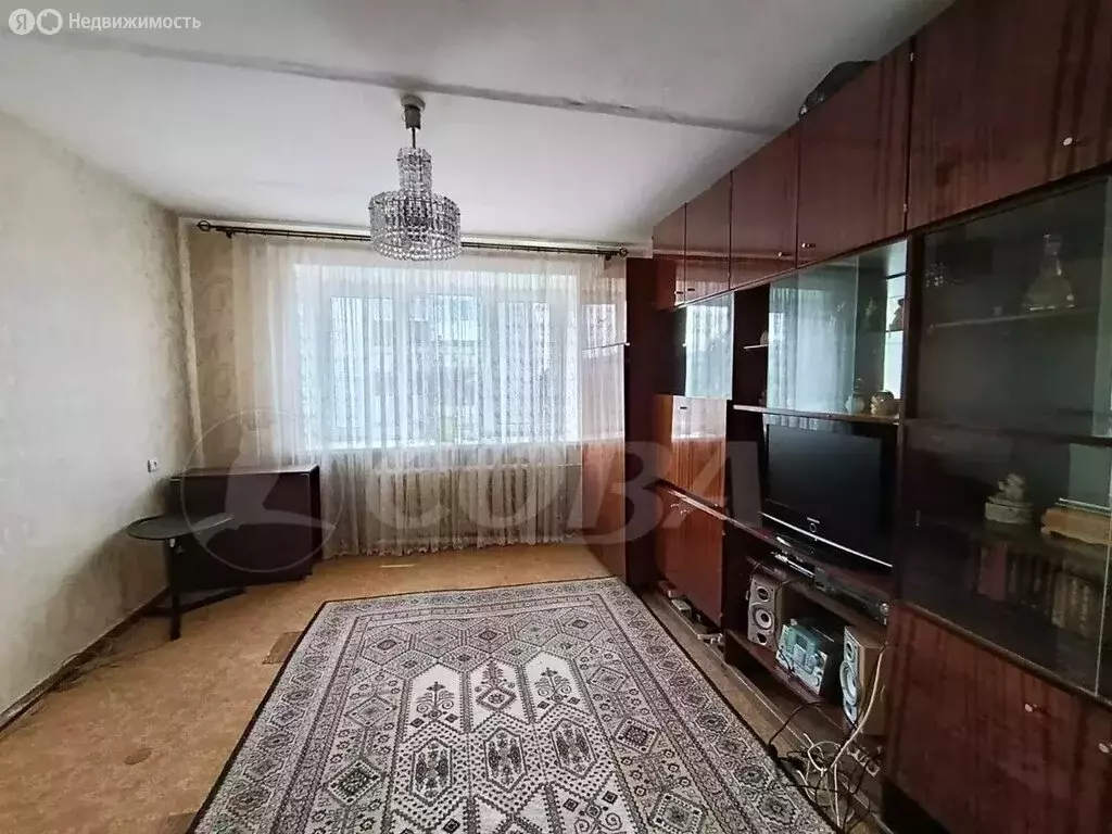2-комнатная квартира: посёлок городского типа Боровский, улица ... - Фото 0