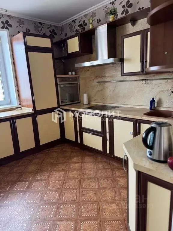 3-к кв. Белгородская область, Старый Оскол Степной мкр, 6 (95.0 м) - Фото 2