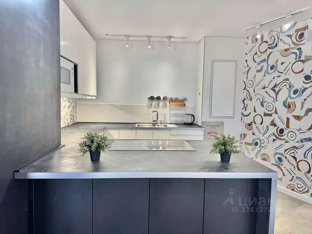 3-к кв. Самарская область, Самара ул. Врубеля, 17 (88.3 м) - Фото 1