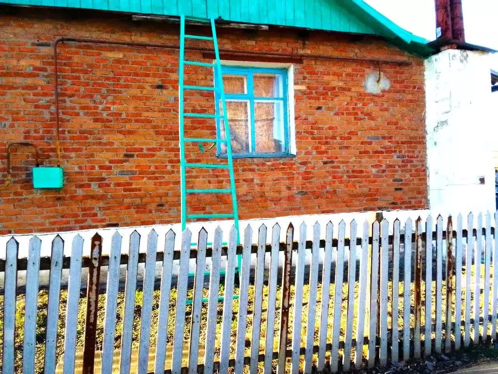 Дом в Белгородская область, Новооскольский муниципальный округ, пос. ... - Фото 1