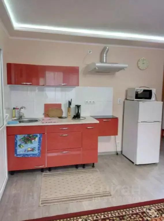 Комната Крым, Алушта городской округ, Партенит пгт ул. Солнечная, 13А - Фото 1