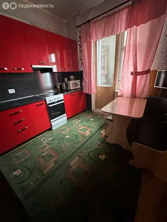 2-комнатная квартира: Мурманск, Бондарная улица, 1 (56 м) - Фото 1