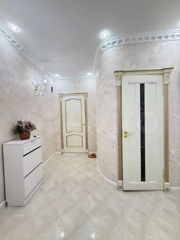 2-к. квартира, 56 м, 5/5 эт. - Фото 0