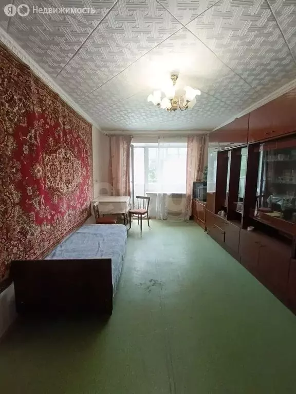 2-комнатная квартира: Кыштым, улица Карла Либкнехта, 125 (45 м) - Фото 1