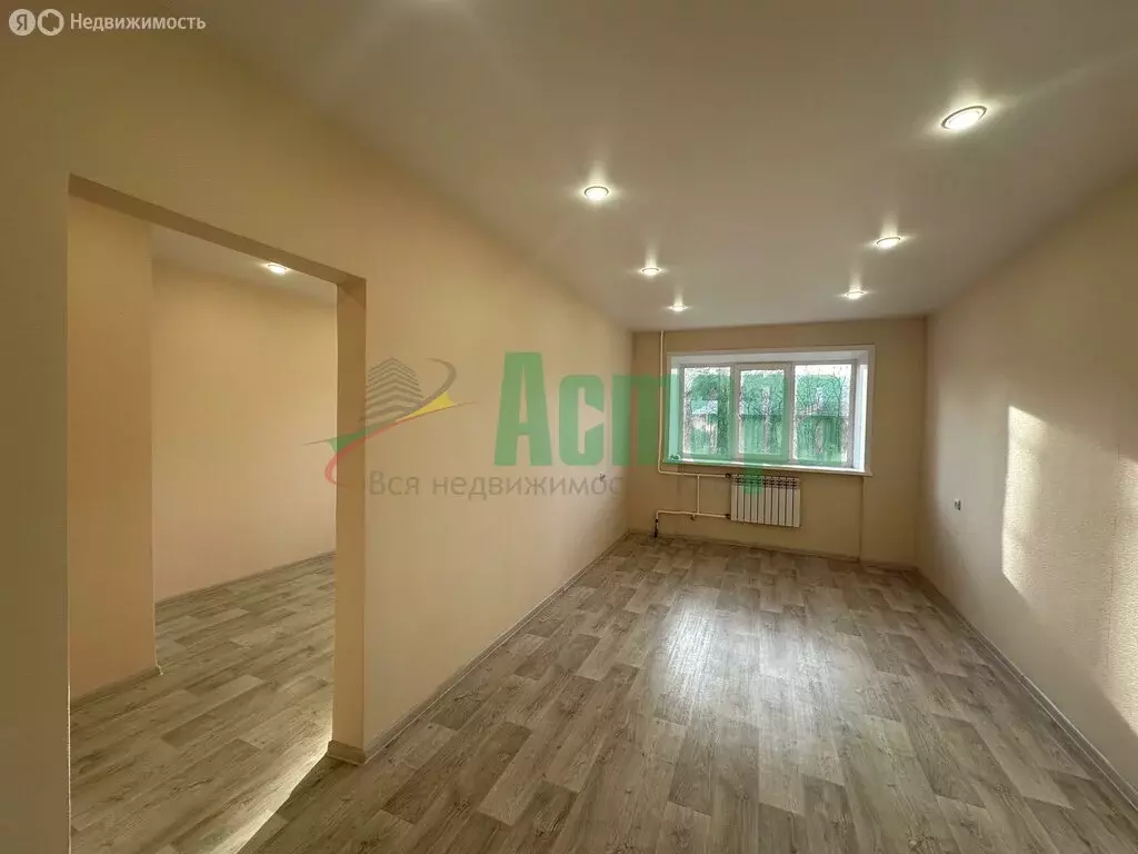 2-комнатная квартира: посёлок городского типа Атамановка, улица Связи, ... - Фото 1