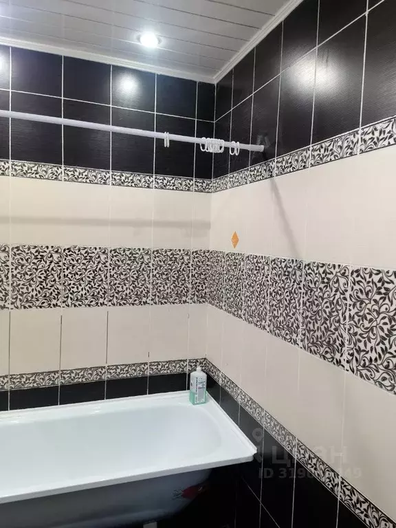 2-к кв. Курская область, Курск просп. Вячеслава Клыкова, 1 (58.2 м) - Фото 1