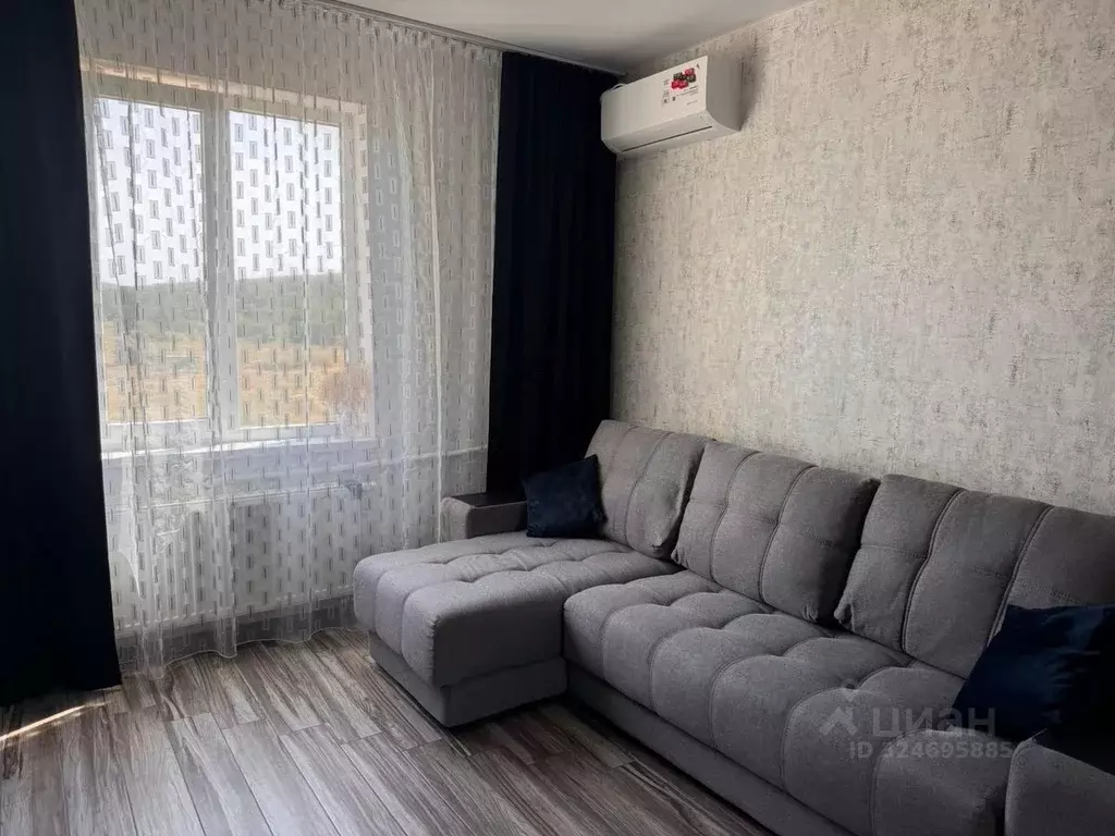 1-к кв. Крым, Симферополь ул. Балаклавская, 73Д (33.0 м) - Фото 1