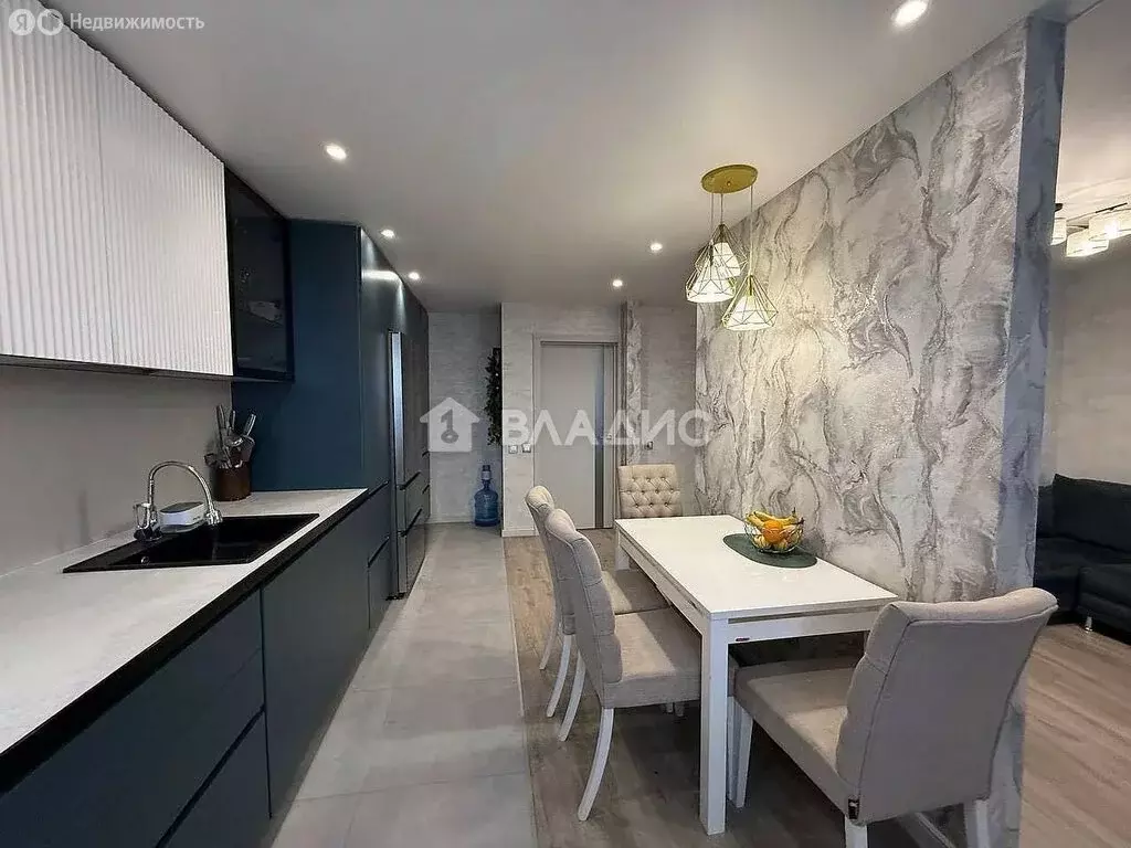 3-комнатная квартира: Нижний Новгород, улица 8 Марта, 28 (84 м) - Фото 1