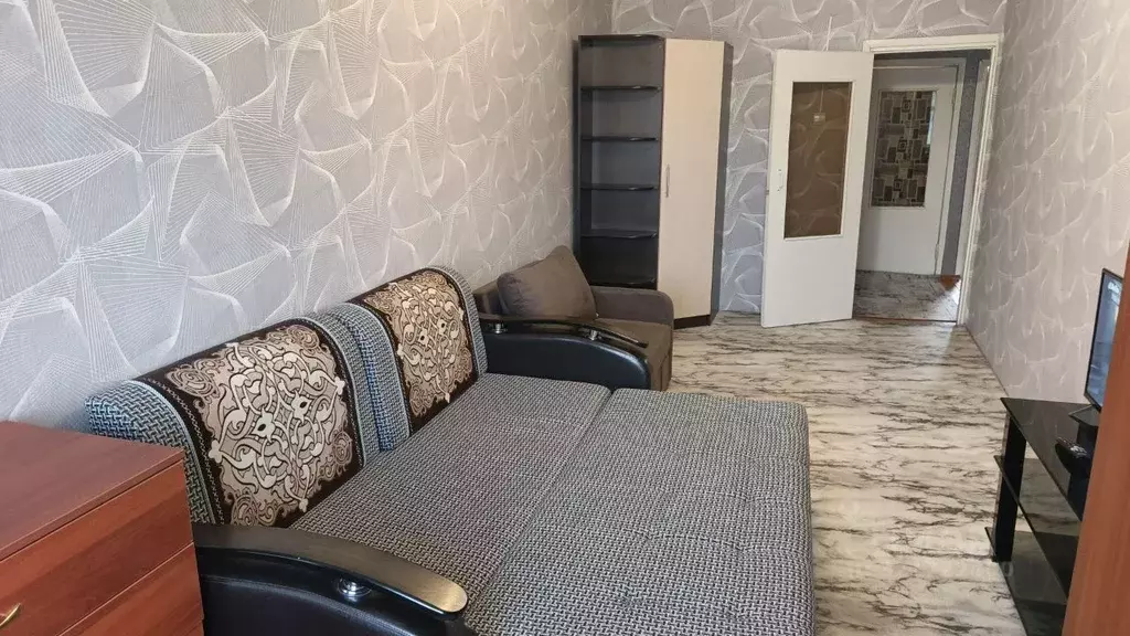 2-к кв. Оренбургская область, Тоцкий район, Зареченский сельсовет, с. ... - Фото 2