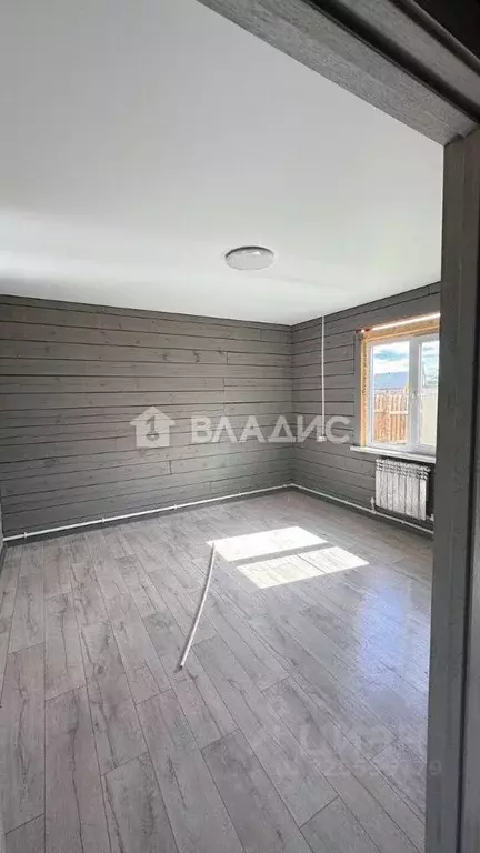 Дом в Бурятия, Иволгинский район, Сотниковское с/пос, с. Сотниково  ... - Фото 1