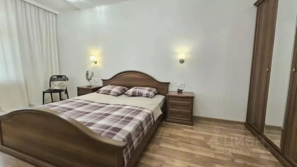 2-к кв. Татарстан, Казань ул. Нурсултана Назарбаева, 10 (106.0 м) - Фото 1