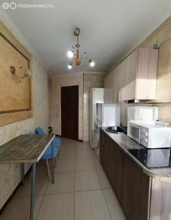 2-комнатная квартира: Калининград, улица Горького, 162 (49.2 м) - Фото 1