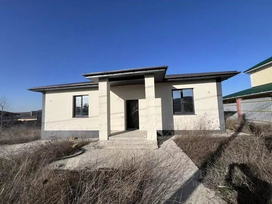 Дом в Крым, Симферопольский район, Трудовское с/пос, с. Строгоновка  ... - Фото 1