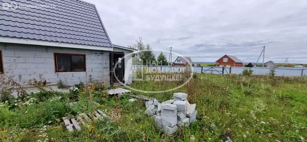 дом в чернушинский городской округ, деревня зверево, полевая улица (50 . - Фото 0