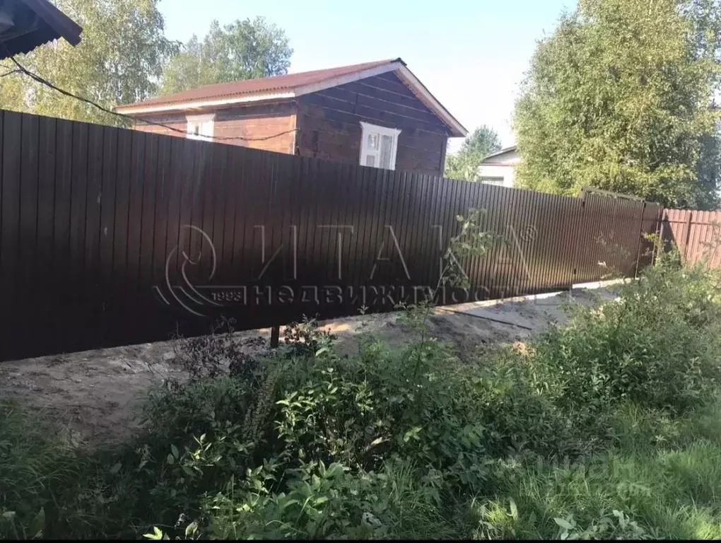 Дом в Ленинградская область, Выборгский район, Рощинское городское ... - Фото 1