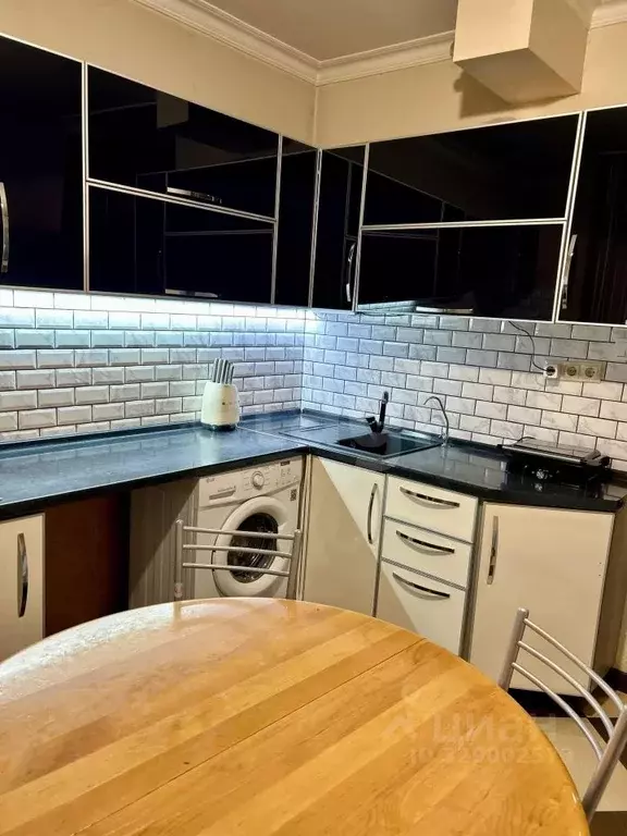 3-к кв. Москва Самаркандский Бульвар 137А кв-л, к4 (75.3 м) - Фото 1