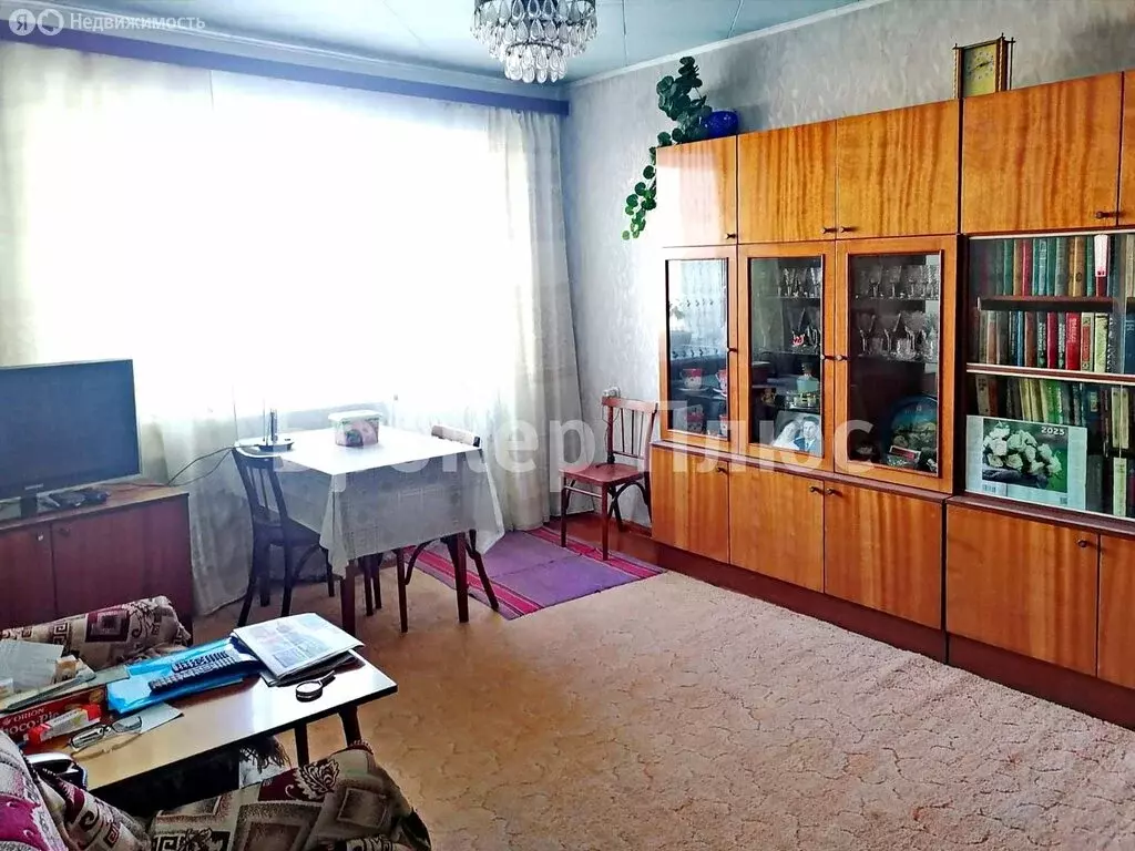 3-комнатная квартира: Кызыл, улица Калинина, 14 (67.4 м) - Фото 1