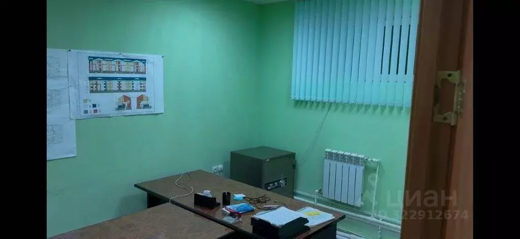 Офис в Ямало-Ненецкий АО, Губкинский 15-й мкр, 7 (187 м) - Фото 1