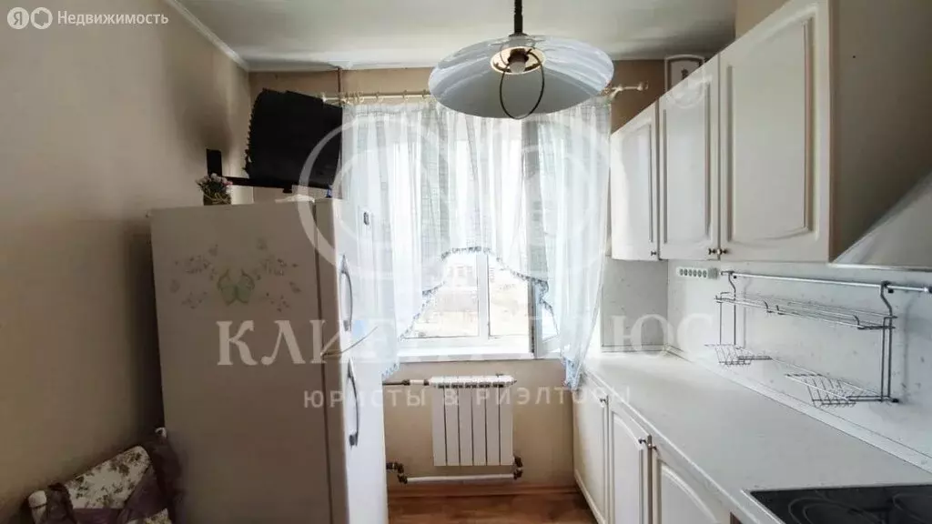 2-комнатная квартира: Корсаков, улица Калинина, 1 (53 м) - Фото 0