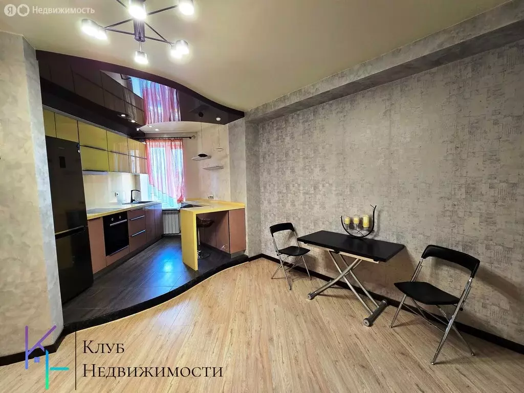 1-комнатная квартира: Уссурийск, улица Агеева, 52 (45.1 м) - Фото 1