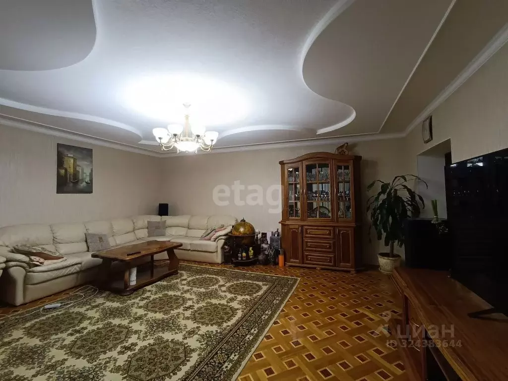 4-к кв. Ставропольский край, Ессентуки Новопятигорская ул. (160.3 м) - Фото 1