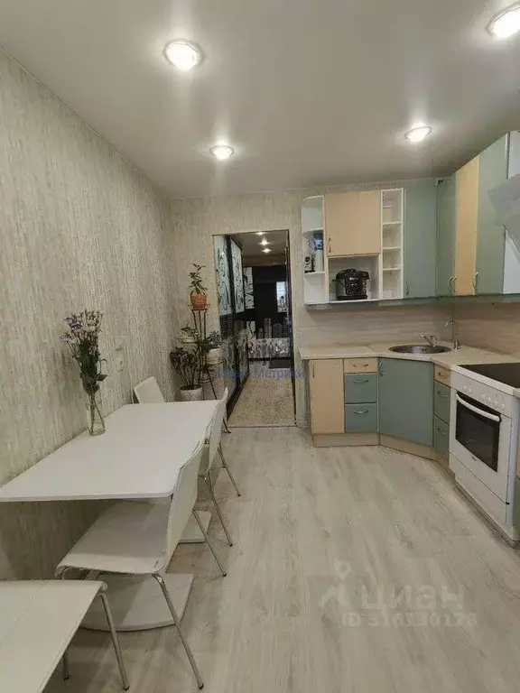 3-к кв. Санкт-Петербург Богатырский просп., 31 (80.5 м) - Фото 0