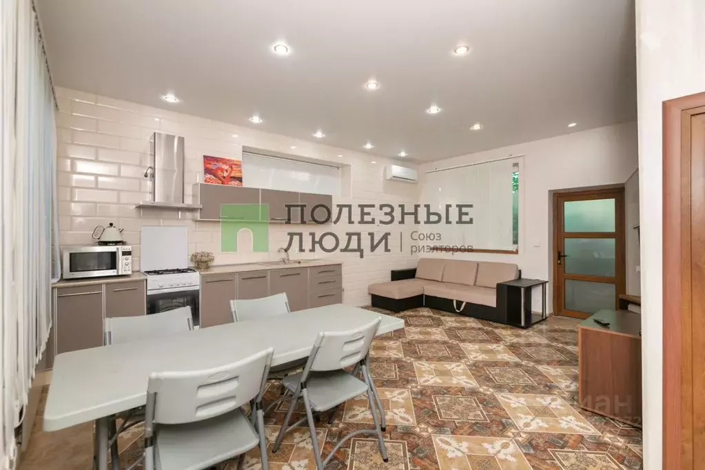 Дом в Севастополь ул. Продольная, 9 (100 м) - Фото 1