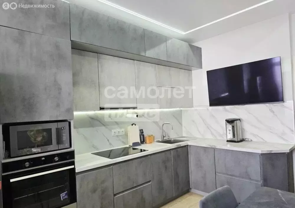 3-комнатная квартира: Иркутск, улица Баррикад, 62/13 (82.1 м) - Фото 1