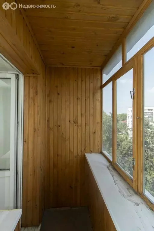 2-комнатная квартира: Тюмень, улица Республики, 194 (45 м) - Фото 1