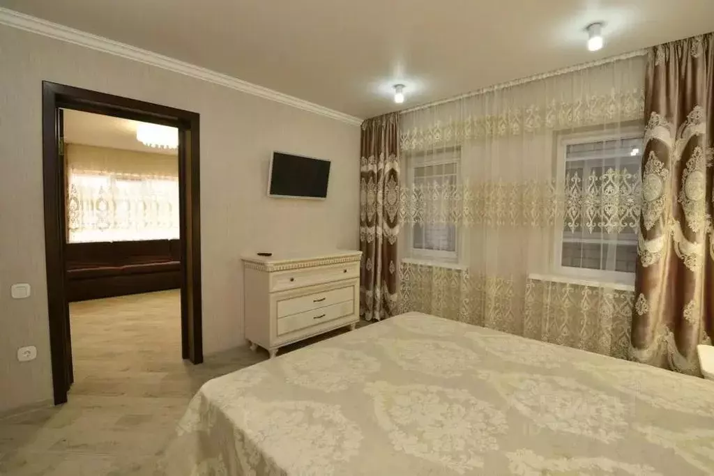 2-к кв. Краснодарский край, Темрюкский район, Голубицкое с/пос, ... - Фото 0