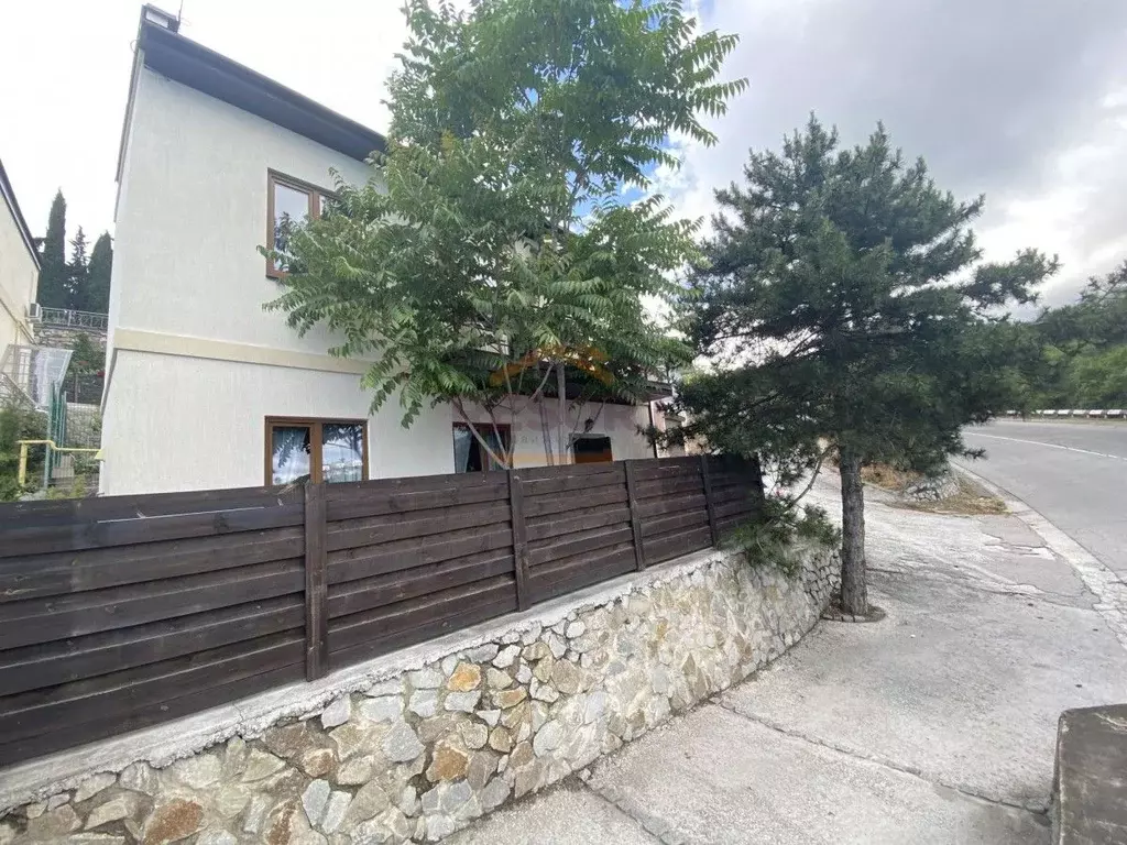 Дом в Крым, Ялта муниципальный округ, Массандра пгт ш. Туристов, 1-3 ... - Фото 1