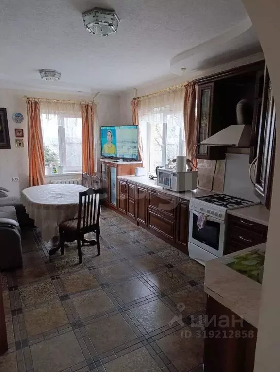 Дом в Ростовская область, Ростов-на-Дону Внешняя ул. (190 м) - Фото 0