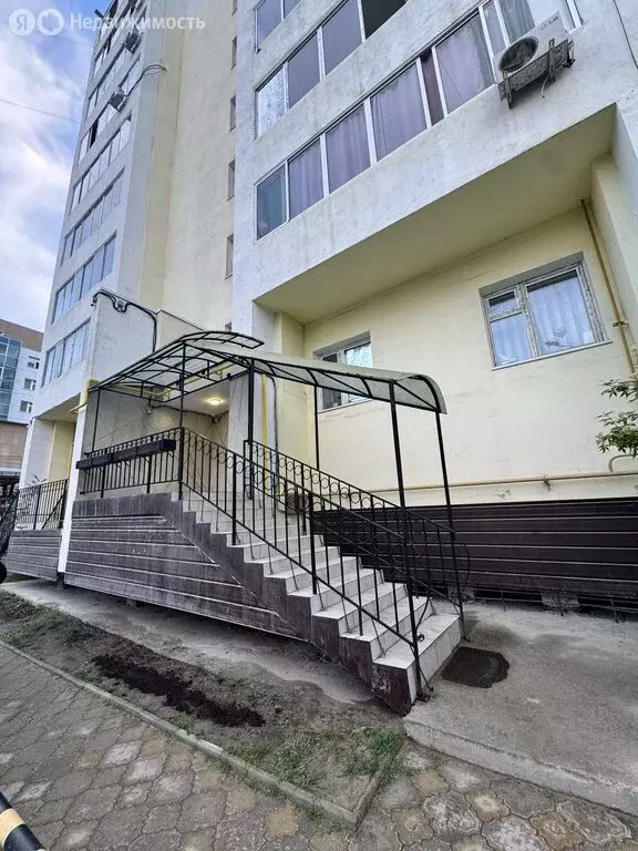 3-комнатная квартира: Якутск, улица Губина, 3 (79.6 м) - Фото 1