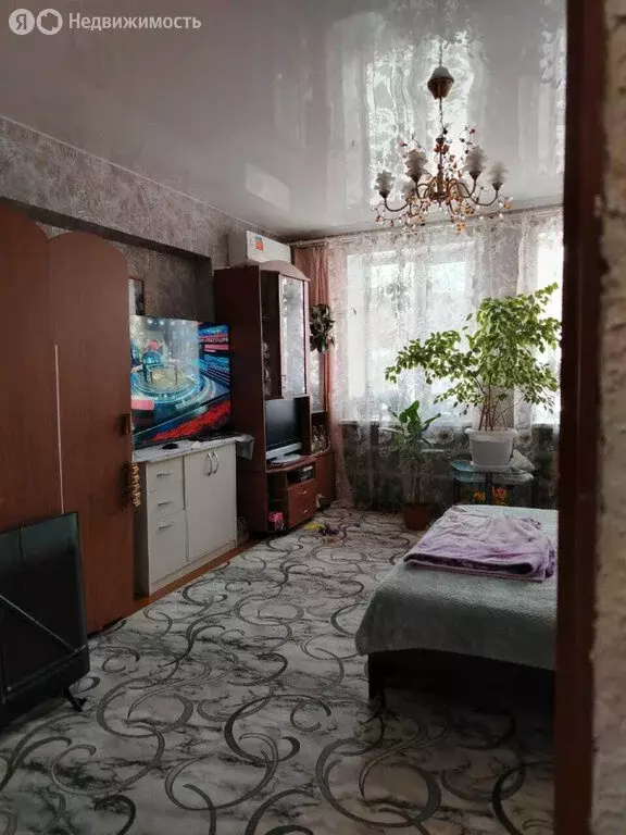 2-комнатная квартира: Каменск-Уральский, Уральская улица, 9 (57 м) - Фото 1