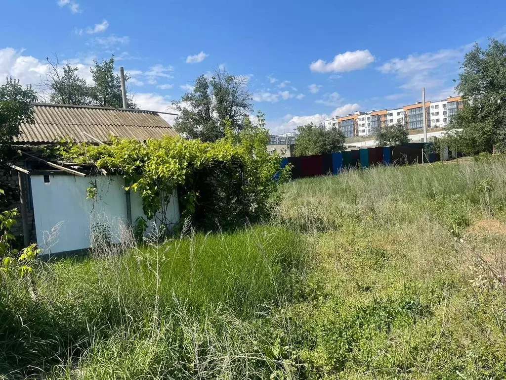 Участок в Волгоградская область, Волгоград ул. Джамбула Джабаева, 2/64 ... - Фото 0