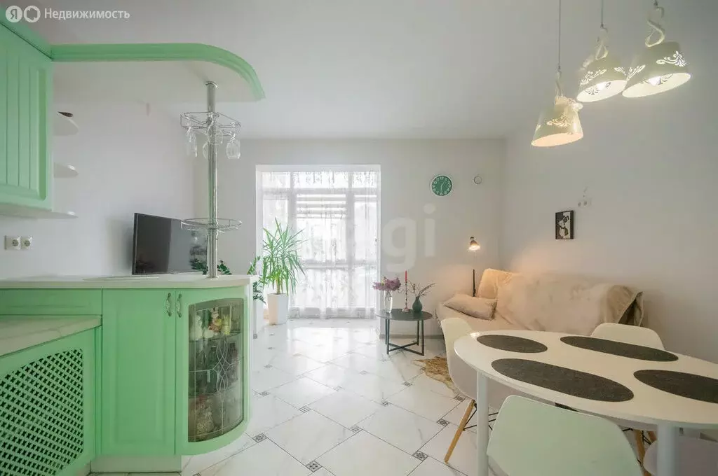 2-комнатная квартира: Калининград, Орудийная улица, 84 (75.9 м) - Фото 1