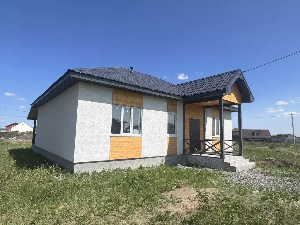 Дом в Свердловская область, Белоярский муниципальный округ, пос. ... - Фото 0