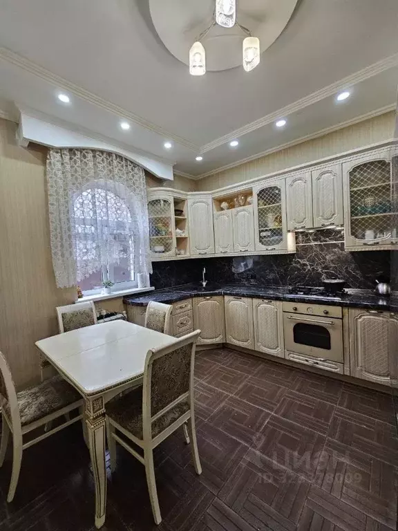 Дом в Свердловская область, Екатеринбург Металлист СНТ, 70 (212 м) - Фото 1