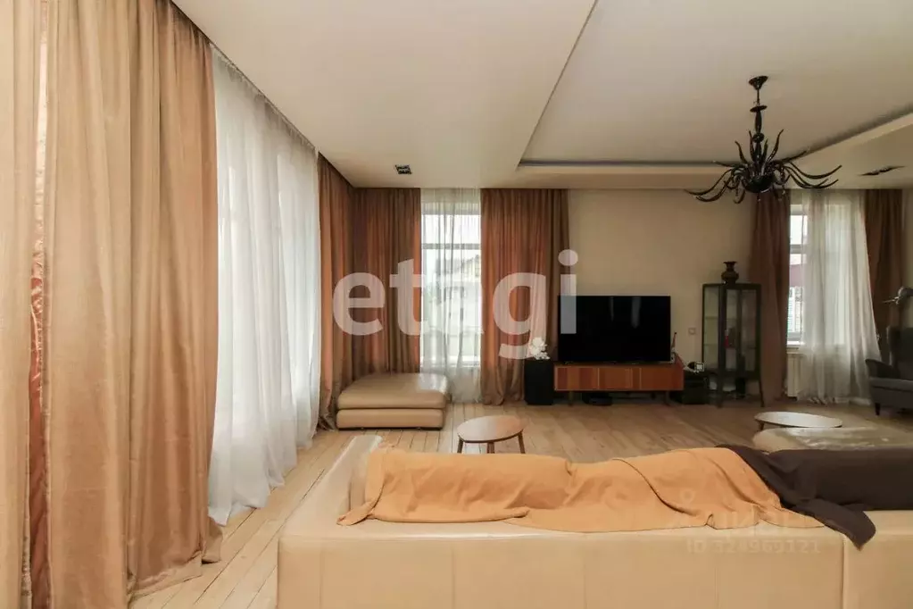 Дом в Красноярский край, Красноярск городской округ, д. Минино ул. ... - Фото 1