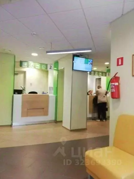 Торговая площадь в Ленинградская область, Сланцы ул. Маяковского, 2 ... - Фото 2