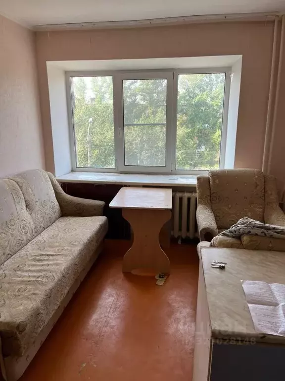 Комната Омская область, Омск Нефтезаводская ул., 18 (12.0 м) - Фото 0