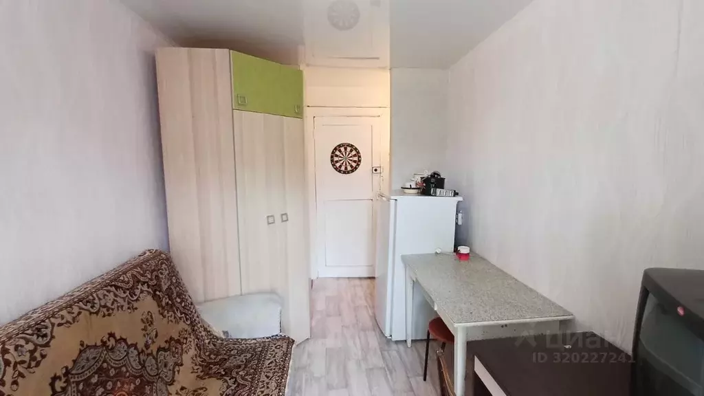 Комната Пермский край, Пермь ул. Газеты Звезда, 42 (8.0 м) - Фото 1