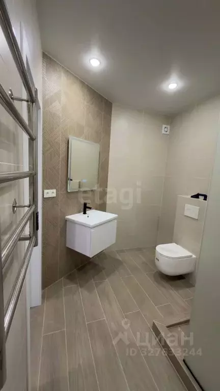 3-к кв. Адыгея, Майкоп 7-й пер., 14А (75.1 м) - Фото 1