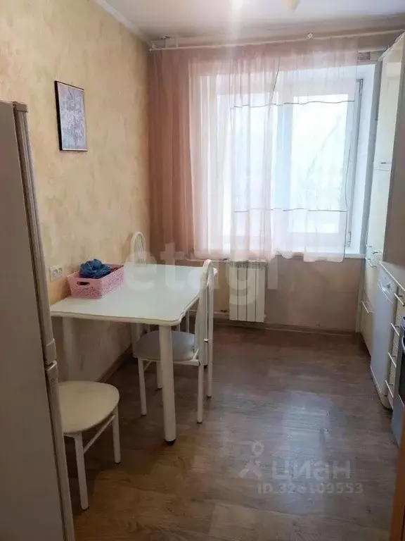 3-к кв. Красноярский край, Красноярск ул. Гастелло, 32 (59.0 м) - Фото 2