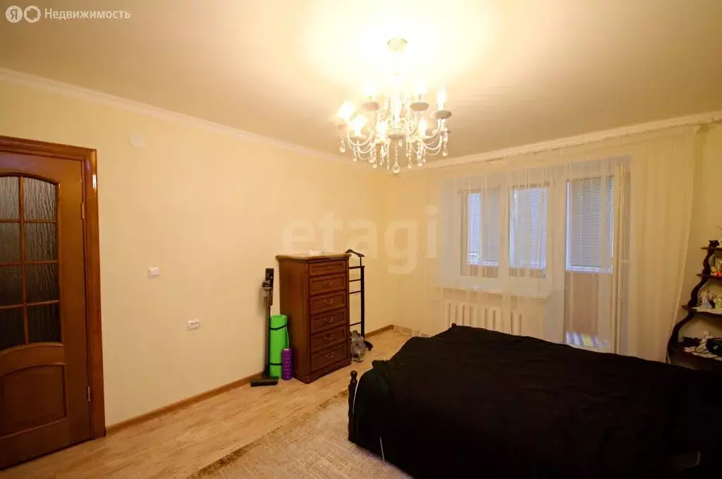 3-комнатная квартира: Ялуторовск, улица Новикова, 22 (64.9 м) - Фото 2