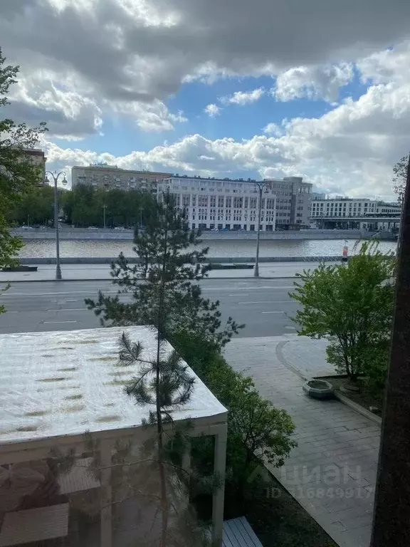 Комната Москва Котельническая наб., 1/15кА (37.0 м) - Фото 0