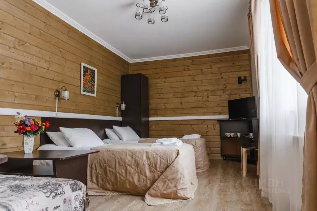 Комната Карачаево-Черкесия, Зеленчукский район, с. Архыз ул. Ленина, ... - Фото 1