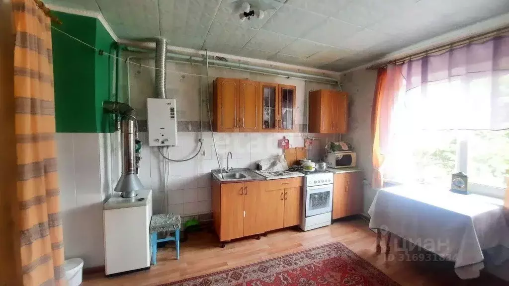 Дом в Белгородская область, Старооскольский городской округ, с. ... - Фото 1